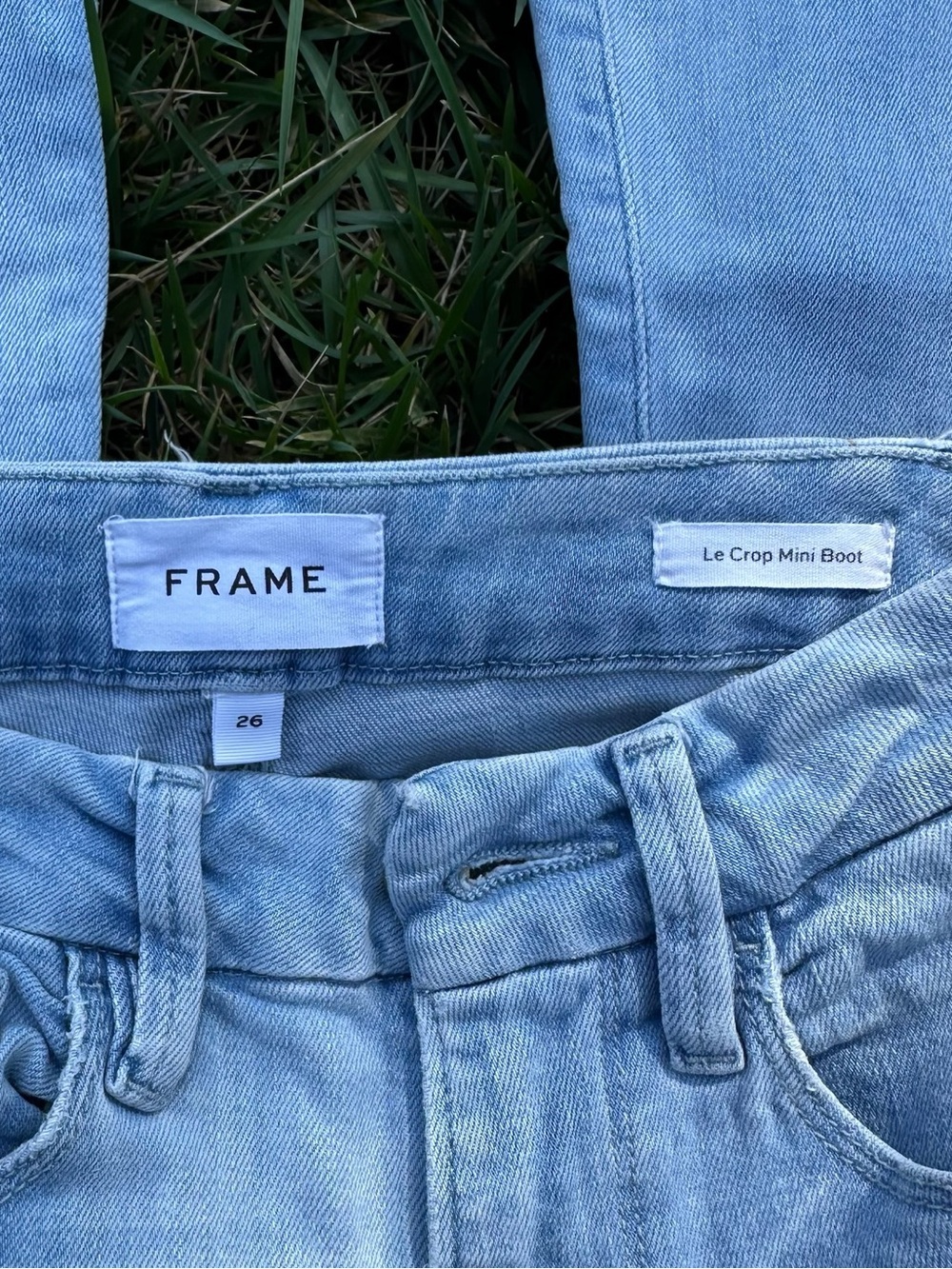 Frame "Le Crop Mini Boot" jeans - Size 26 - Picture 2 of 4
